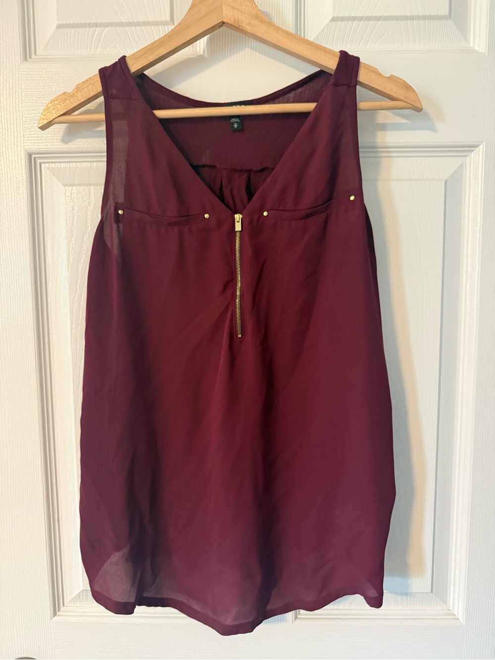 Express Sleeveless Zip-Front Camisole - Burgundy